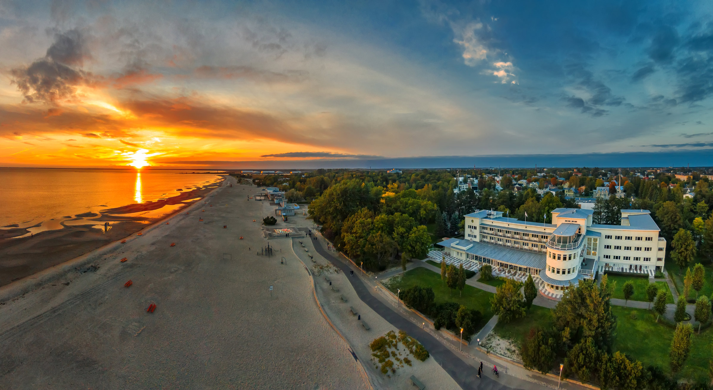 Pärnu (Пярну, Pernau)